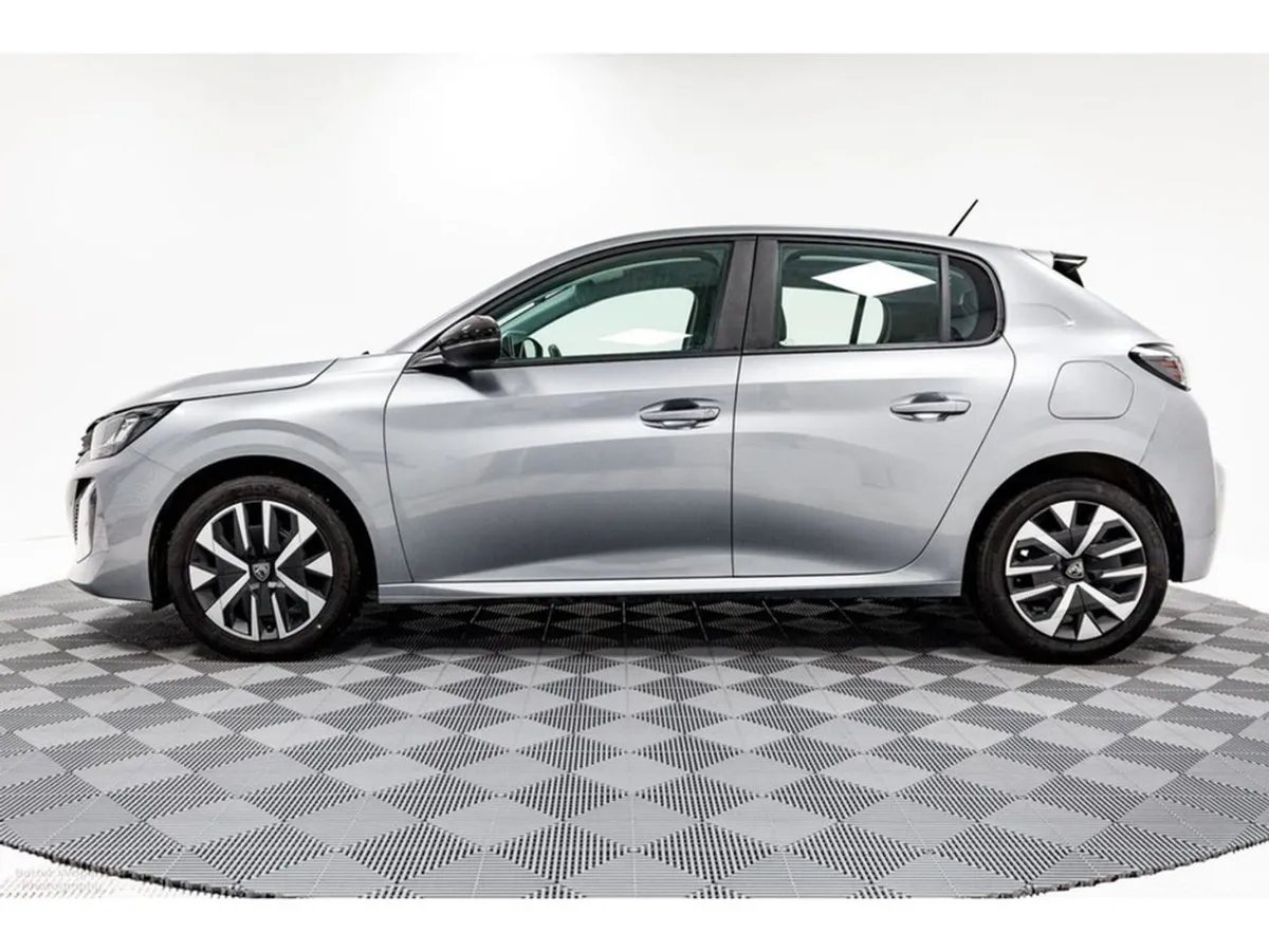 Peugeot 208 Active 1.2 Petrol 75hp - Image 4