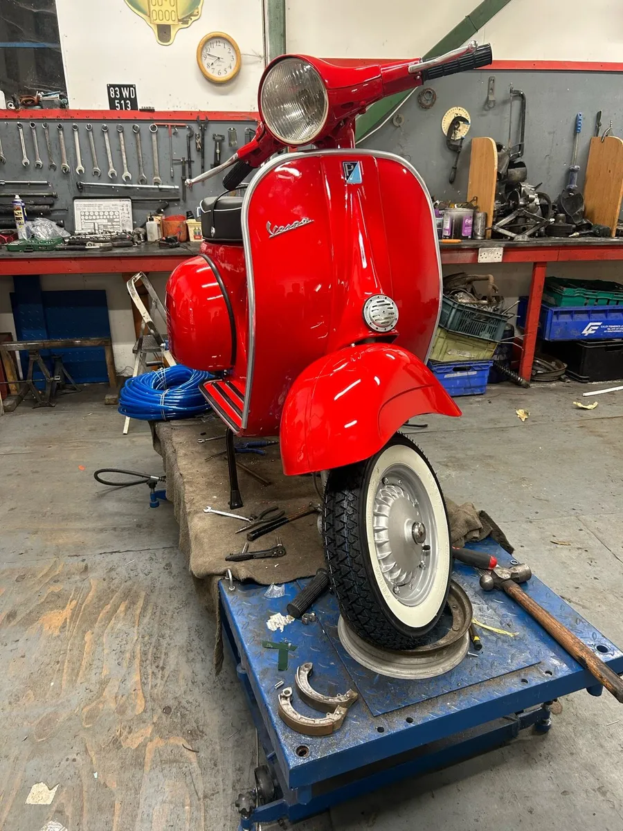 Vespa 125cc vintage - Image 2