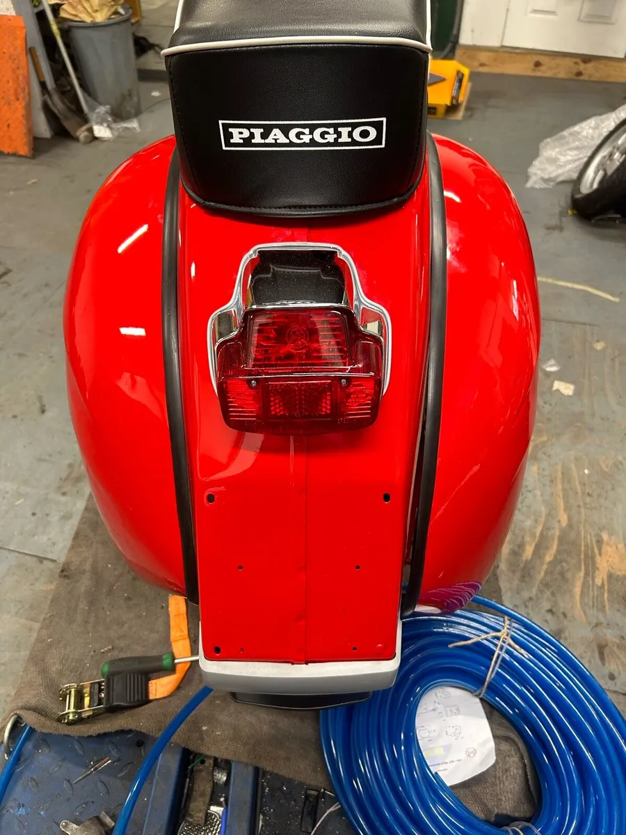 Vespa 125cc vintage - Image 3