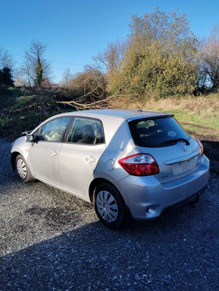 Breaking Toyota auris 2012 1.4d 6 speed - Image 1