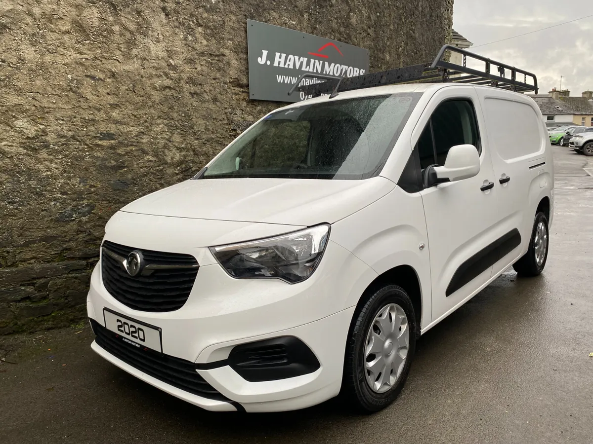 Mar 2020 Vauxhall Combo 2300 Sportive 1.5 100 bhp - Image 4