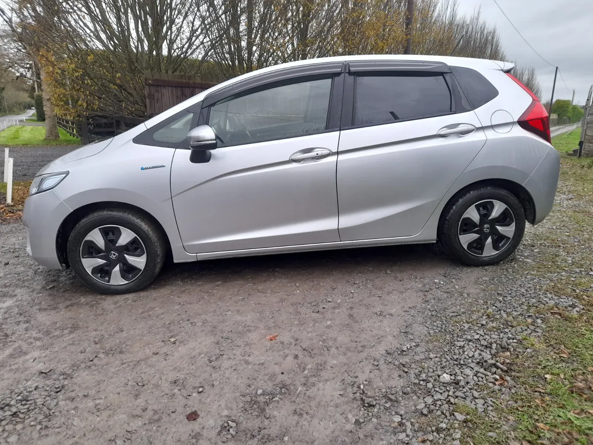 Honda Fit 2015 - Image 3