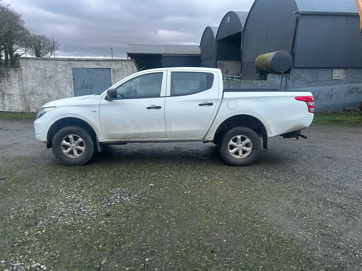 Mitsubishi L200 - Image 4