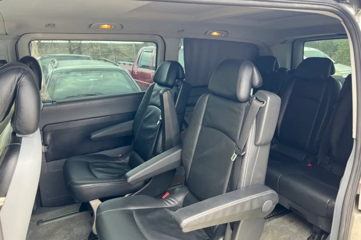 Mercedes Viano Seats - Image 1