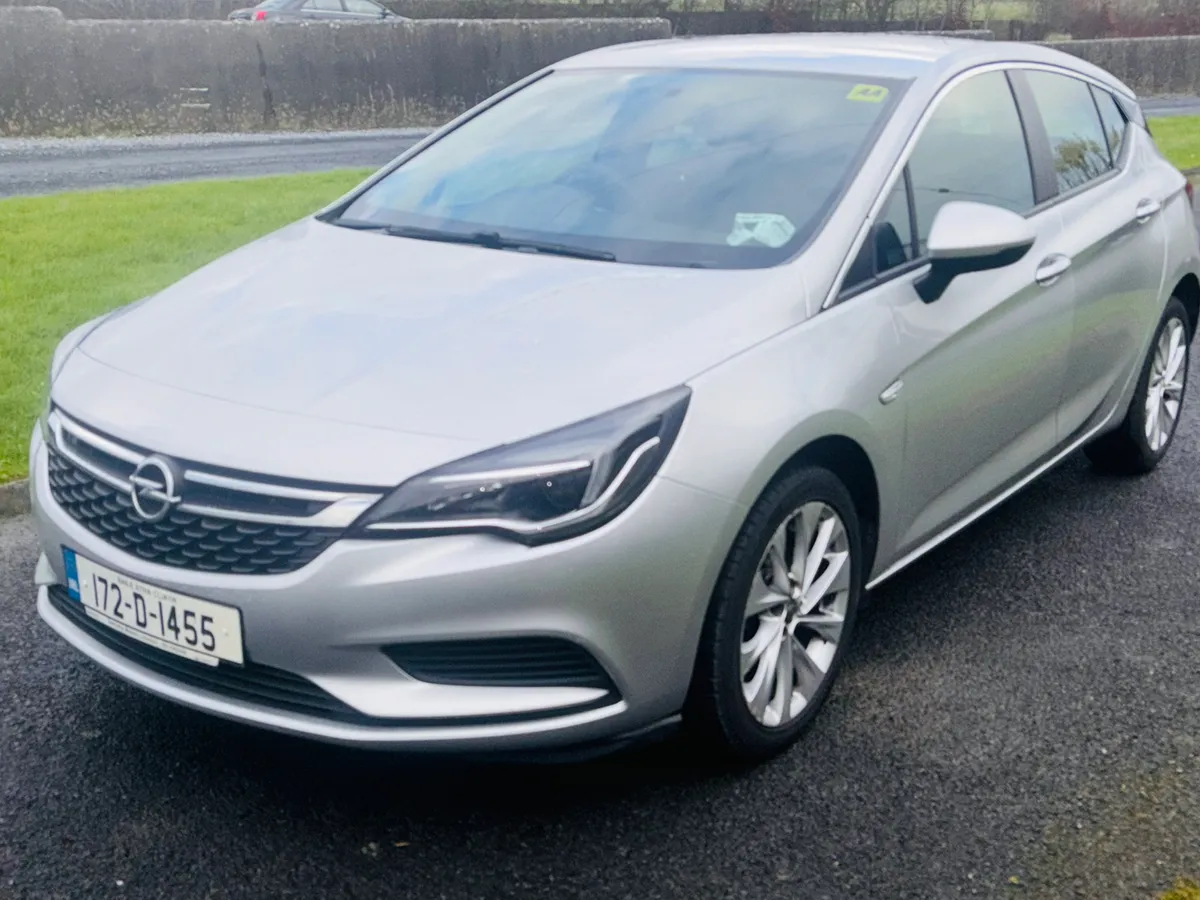 2017 OPEL ASTRA 1.0L Petrol - Image 1