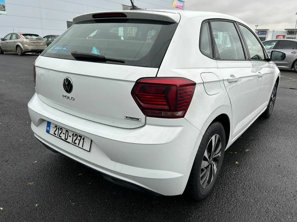 212 Volkswagen Polo TRENDLINE 1.0M5F - Image 2