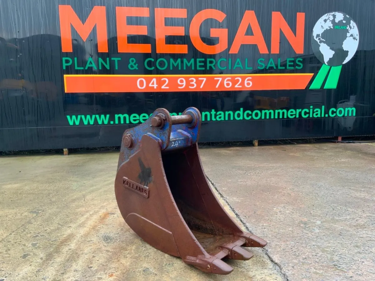 24" DIGGING BUCKET....80mm PINS........974. - Image 1