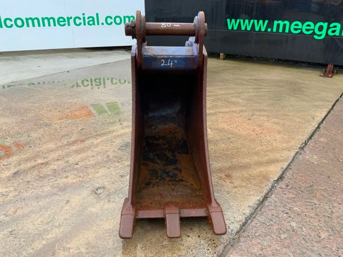 24" DIGGING BUCKET....80mm PINS........974. - Image 3