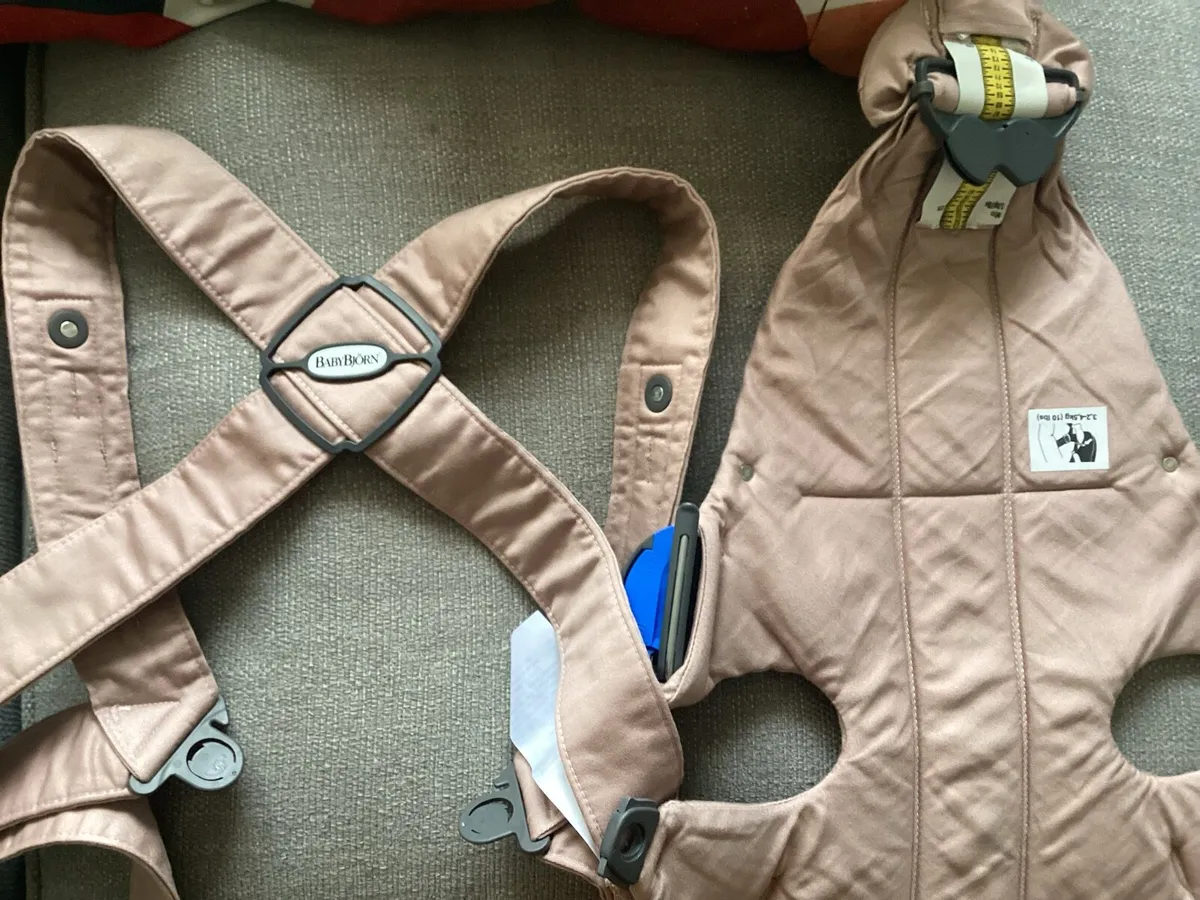 BABYBJORN baby carrier mini in mint condition - Image 1