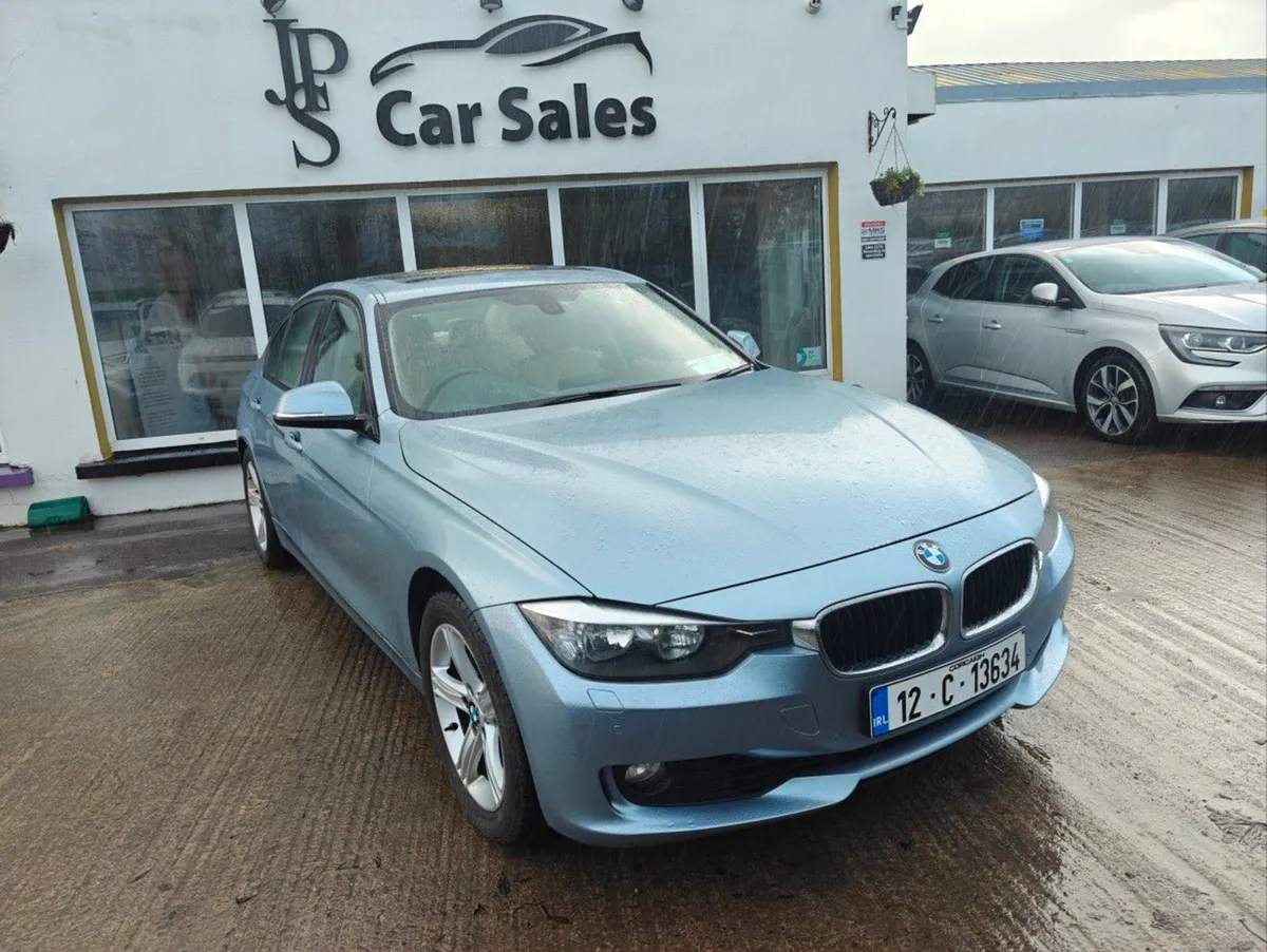 BMW 3 Series 330d SE Auto - Image 1