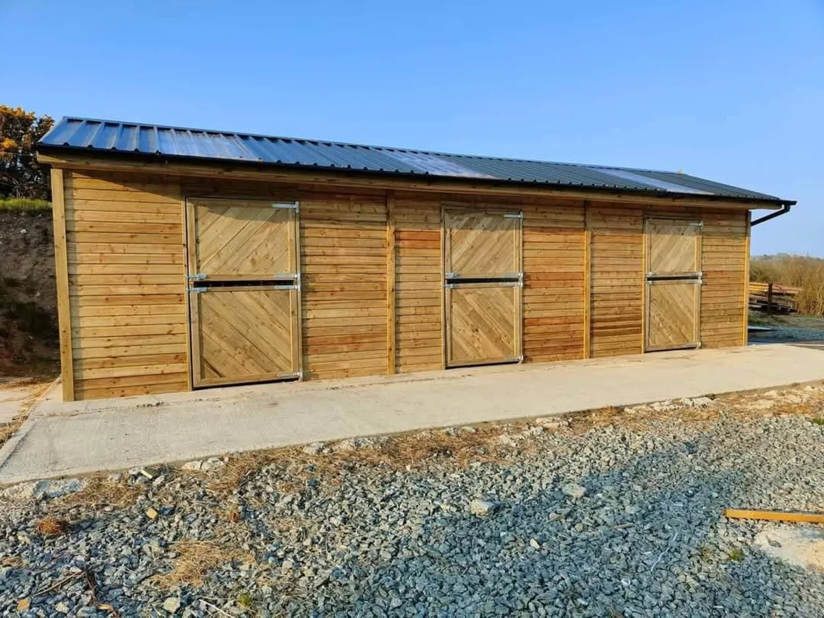 Stables And Field Shelters - Image 4