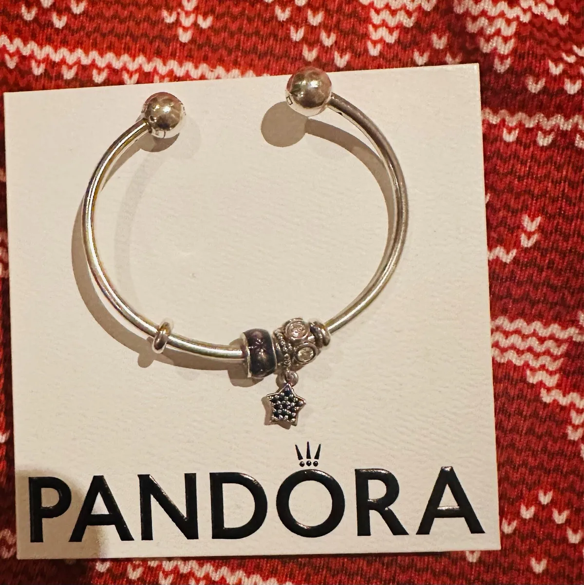 Pandora moments open bangle silver with 3 charms - Image 2