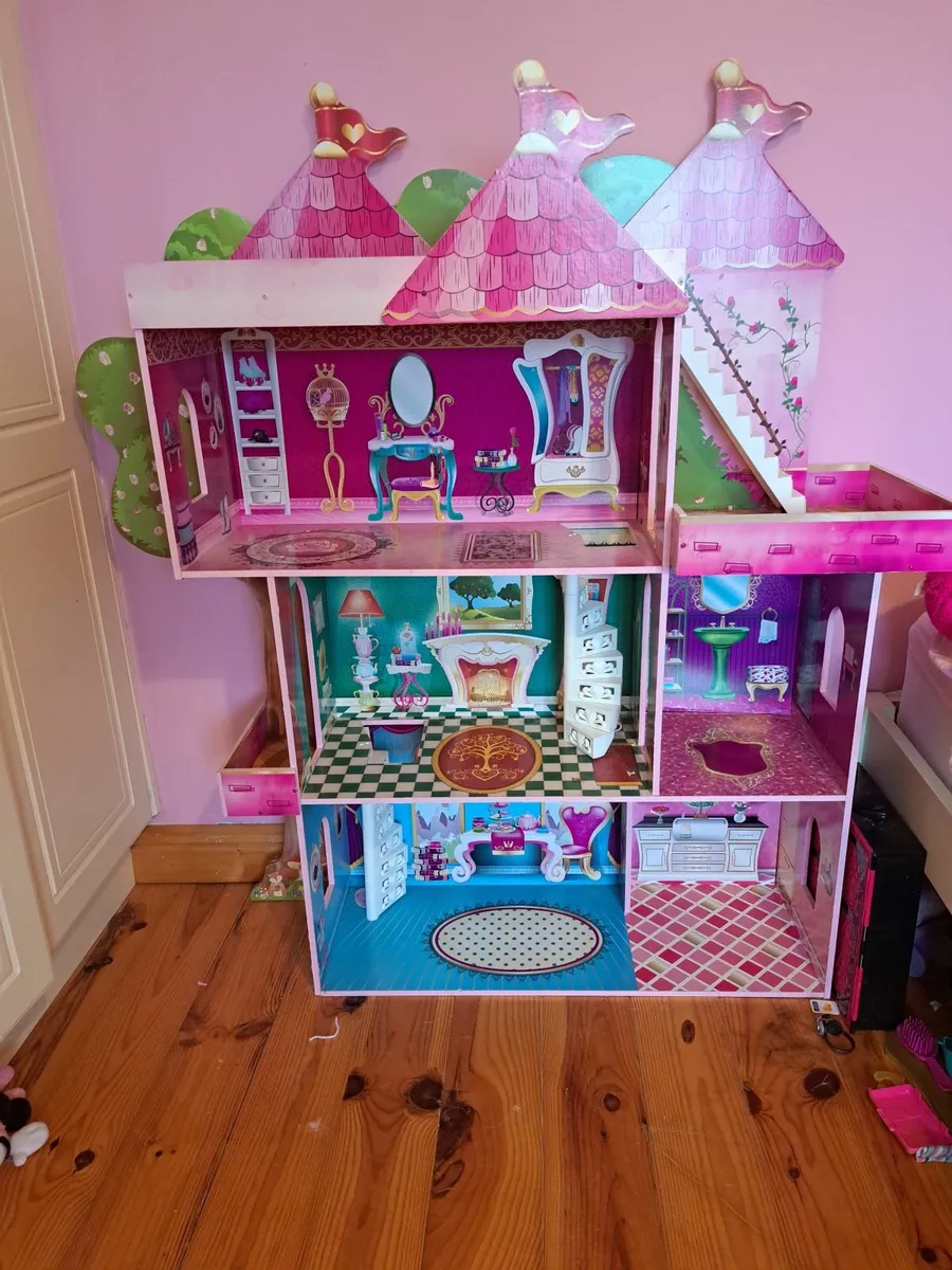 Kidkraft highest barbie outlet mansion