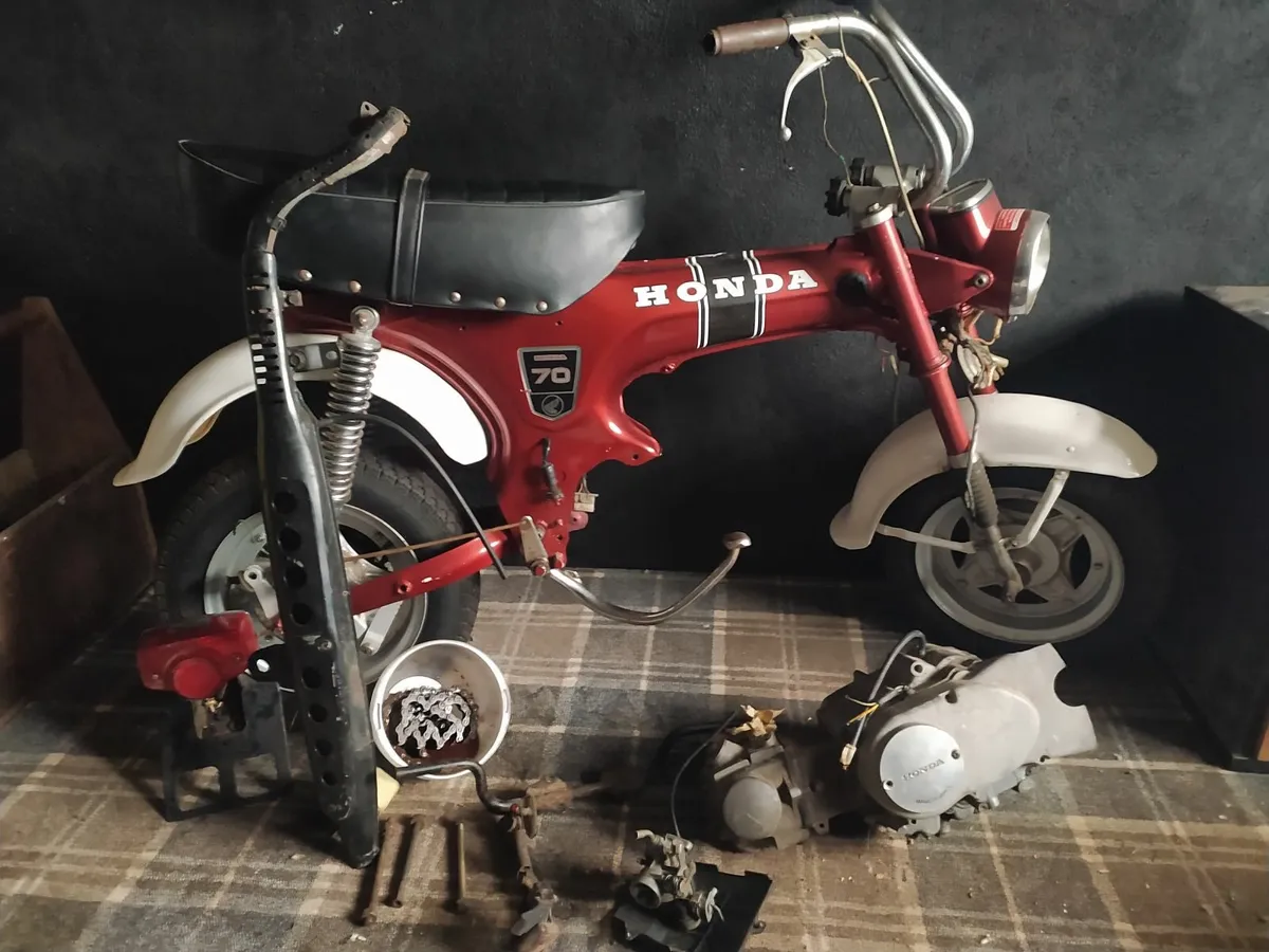 HONDA ST70 1973. PARTS.CG125,CB550/C50,70/TS/TC125 - Image 1