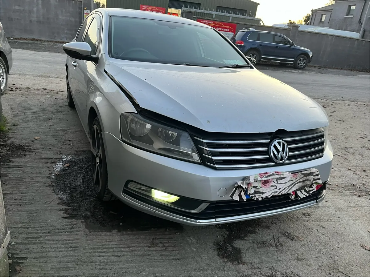 For Parts 2011 VW Passat 2l diesel - Image 3