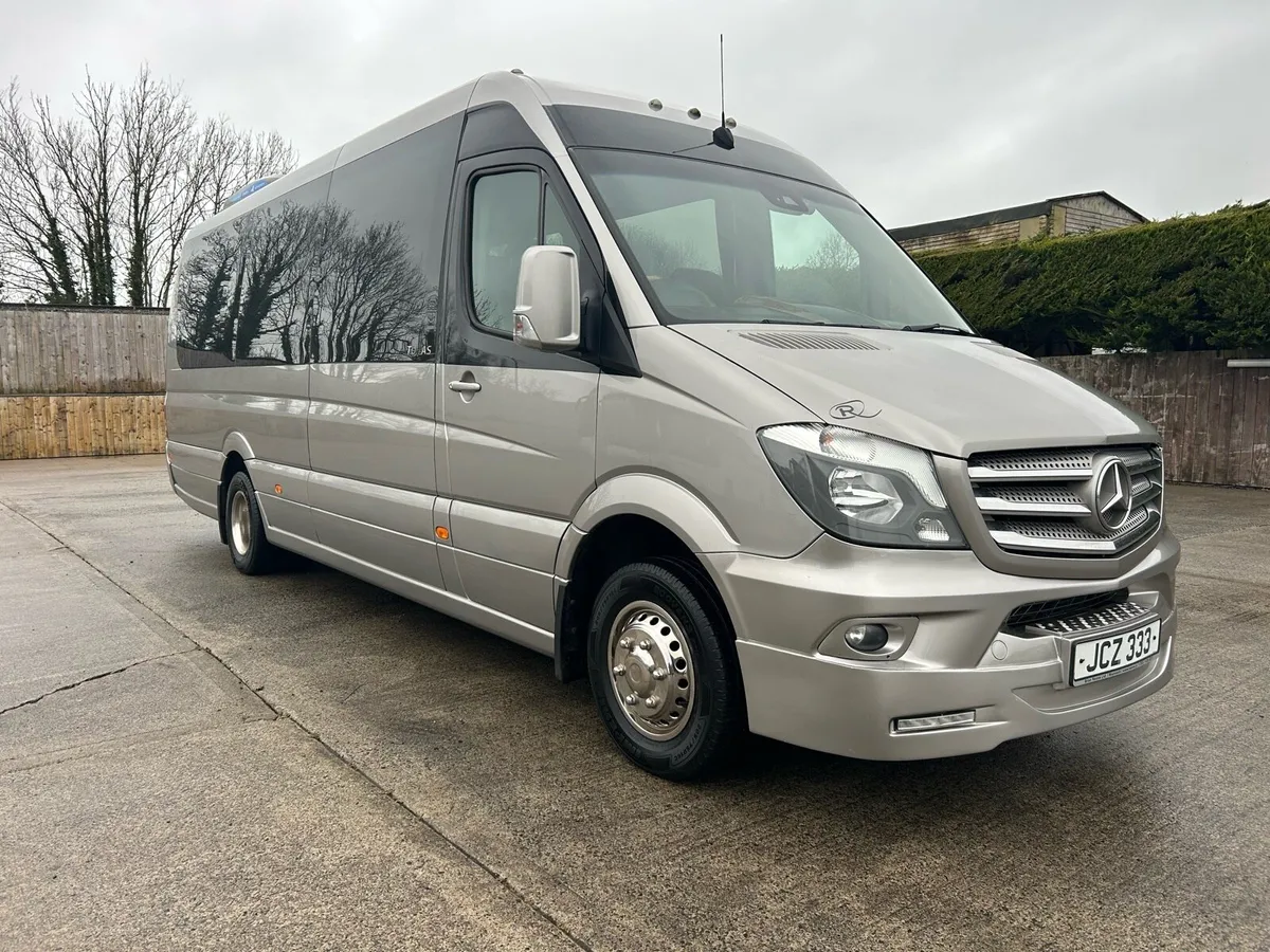 2016 Mercedes Turas Sprinter - Image 1