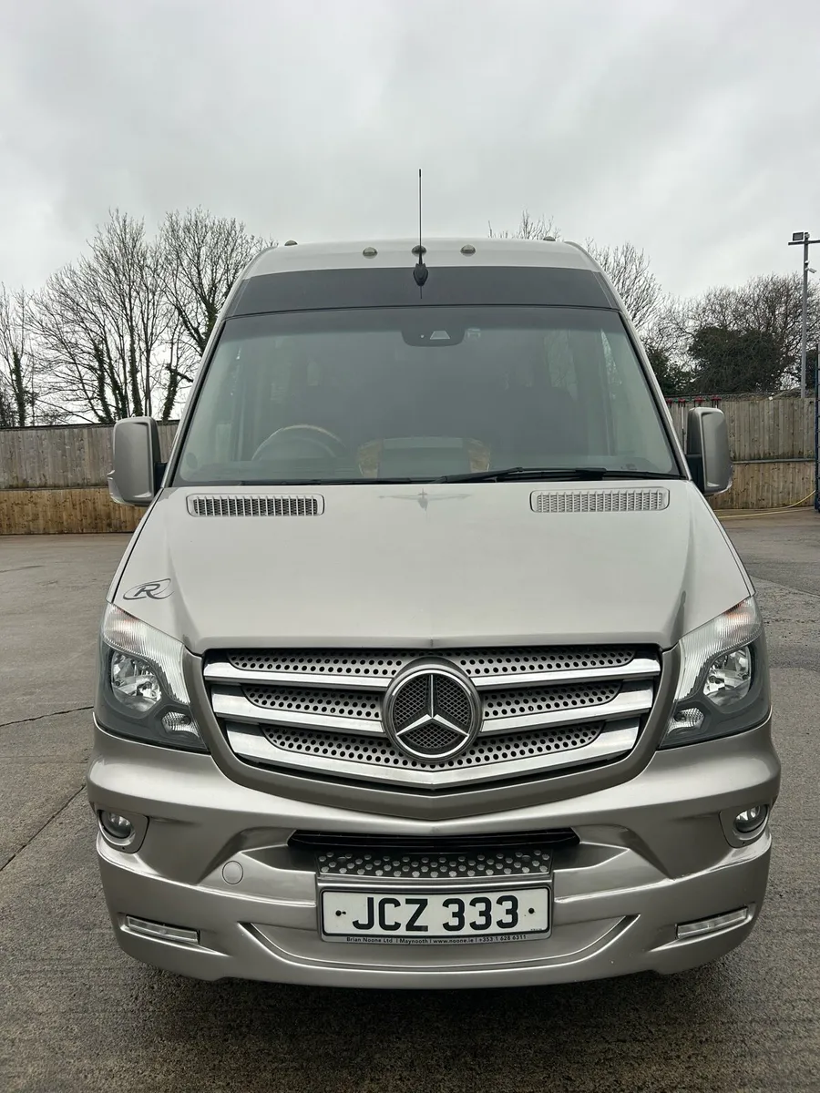 2016 Mercedes Turas Sprinter - Image 2