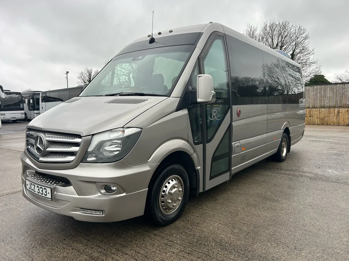 2016 Mercedes Turas Sprinter - Image 3