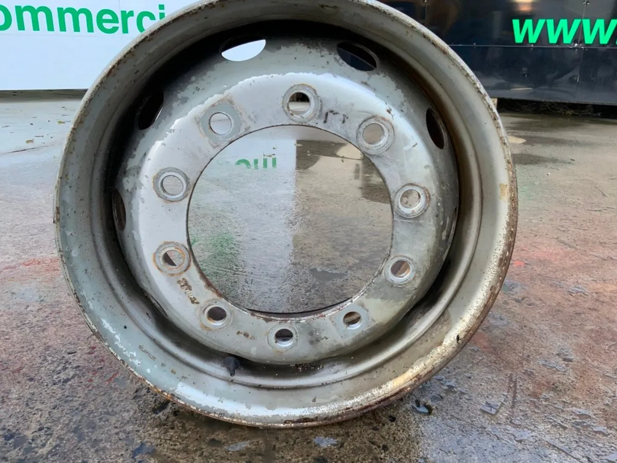 Volvo FMX Super Single Steel Rims...steer Axle. - Image 3
