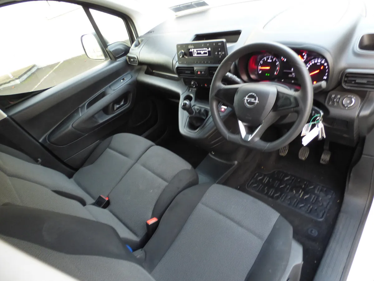 PRICE EXCLUDING VAT - COMMERCIAL VAN - 333TAX - Image 3