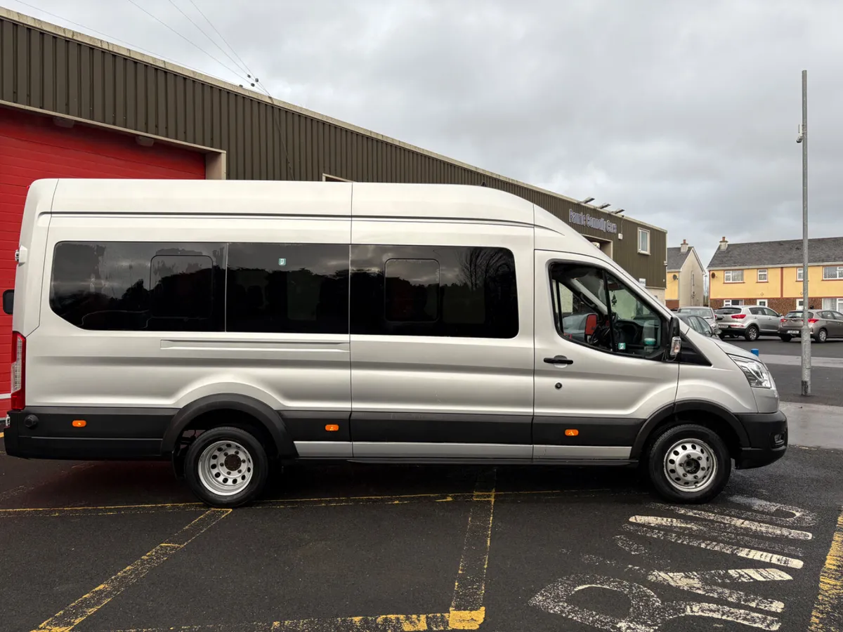 Ford Transit **18** Seat Mini Bus Trendline Manual - Image 3