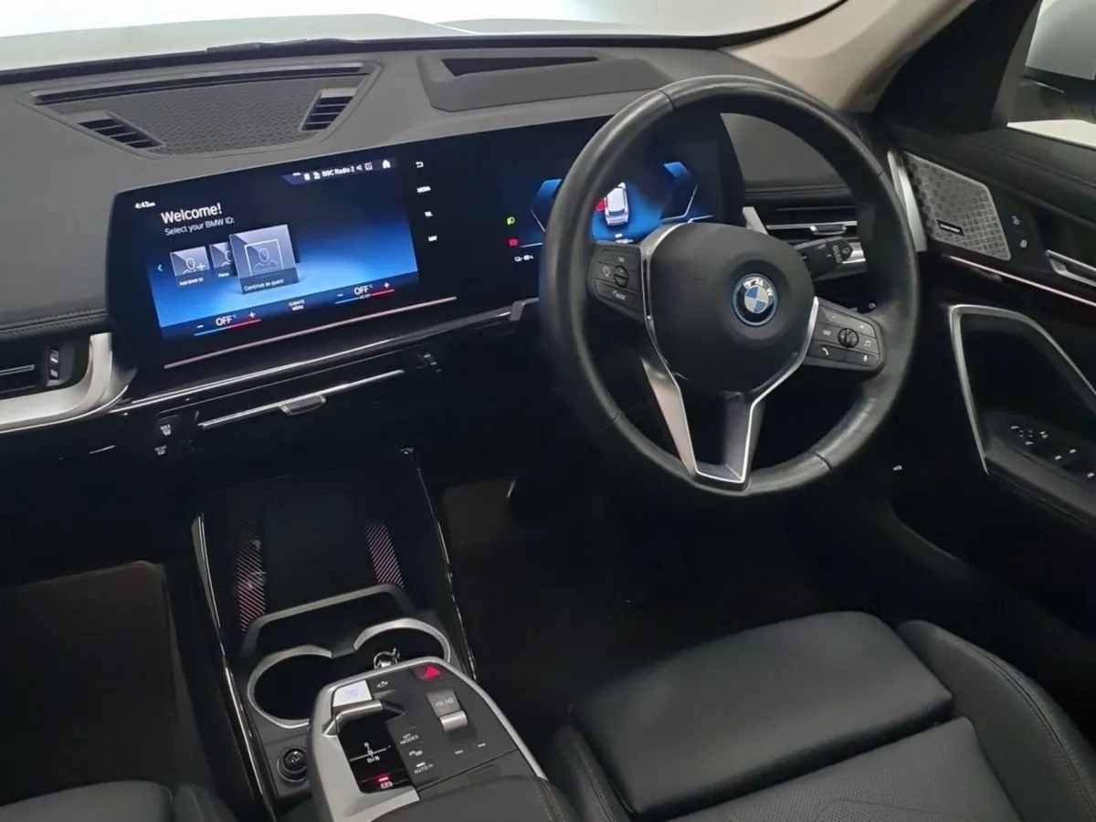 BMW iX1 Xdrive30 Xline - Image 4