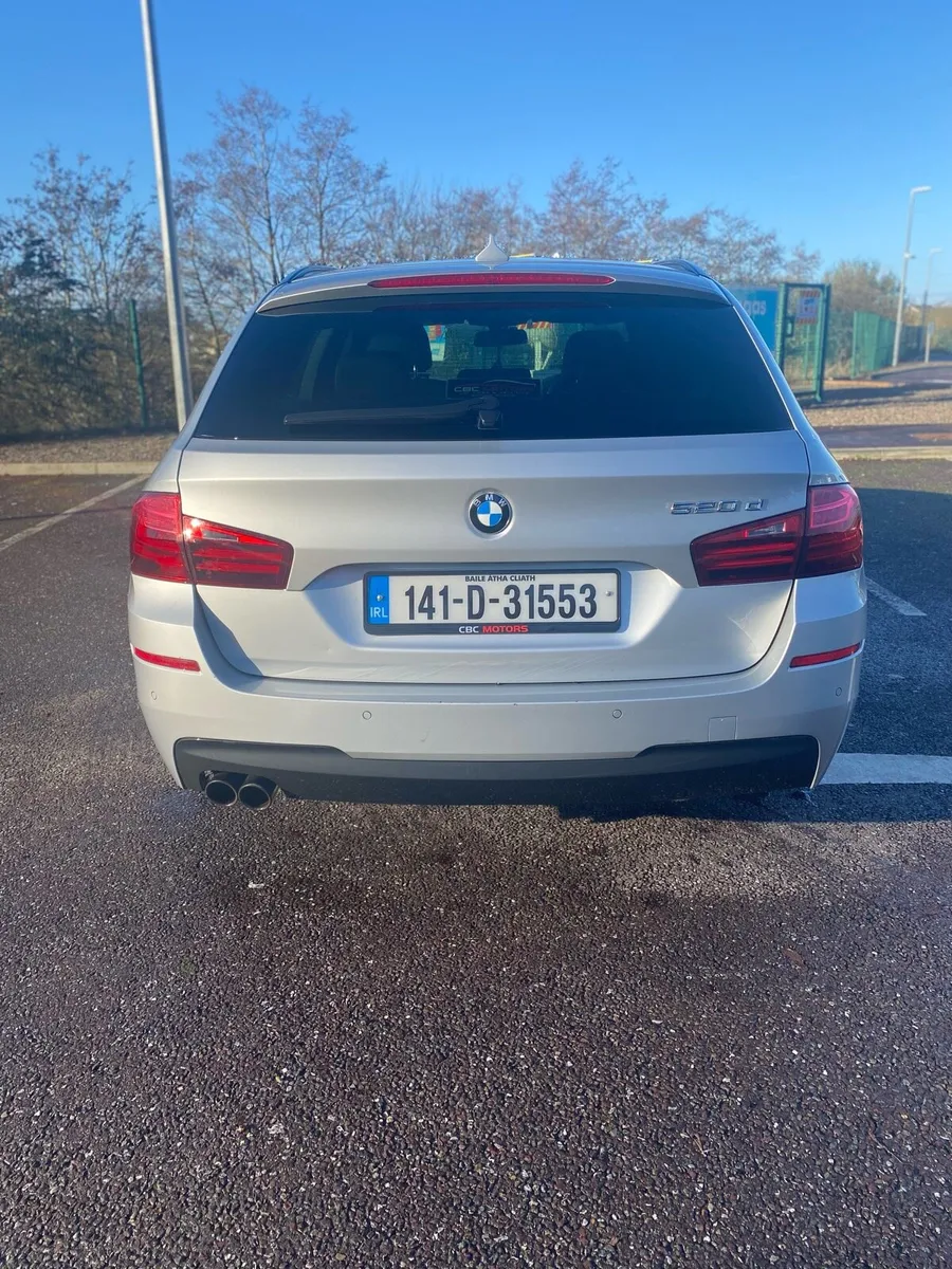 BMW 5 Series Estate - Image 3