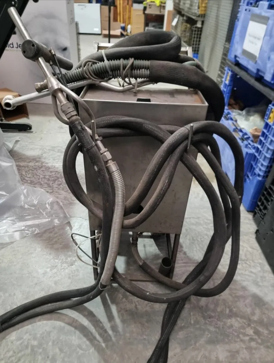 Used Cryogenesis Dry Ice Blasting Machine - Image 4