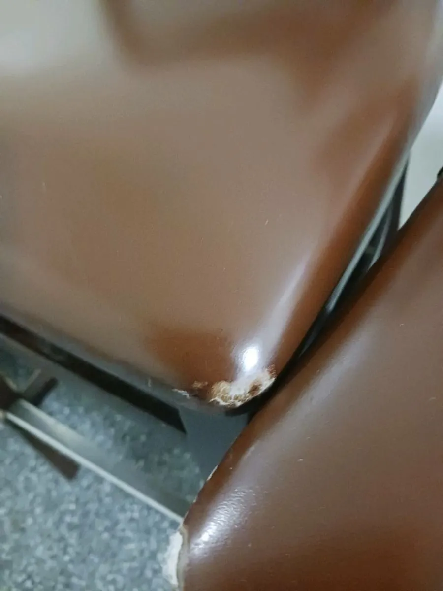 Breakfast stools - Image 4