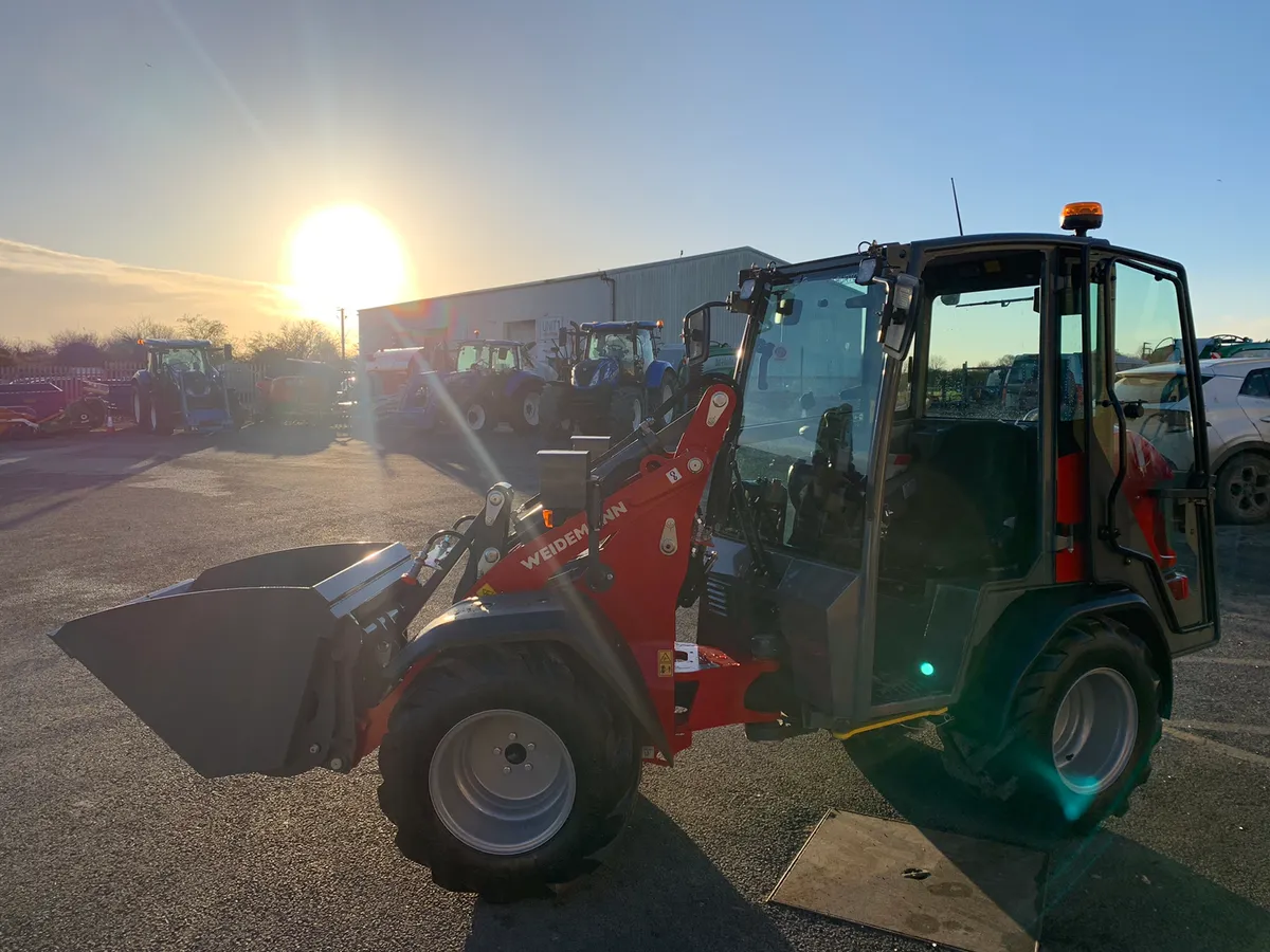 Weidemann 1260LP Compact Wheel Loader - Image 3