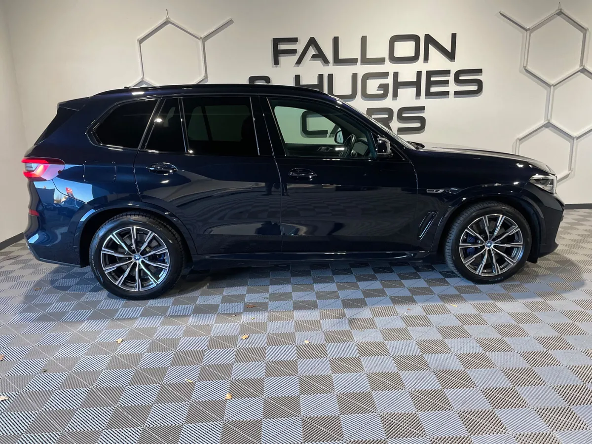 2023 BMW X5  XDRIVE45E M SPORT AUTO BROWN LEATHER - Image 4