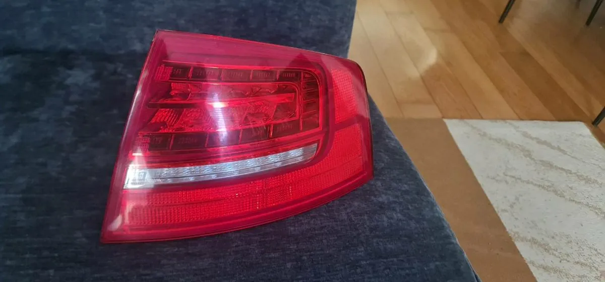 Audi a8 d3 tail lights - Image 1