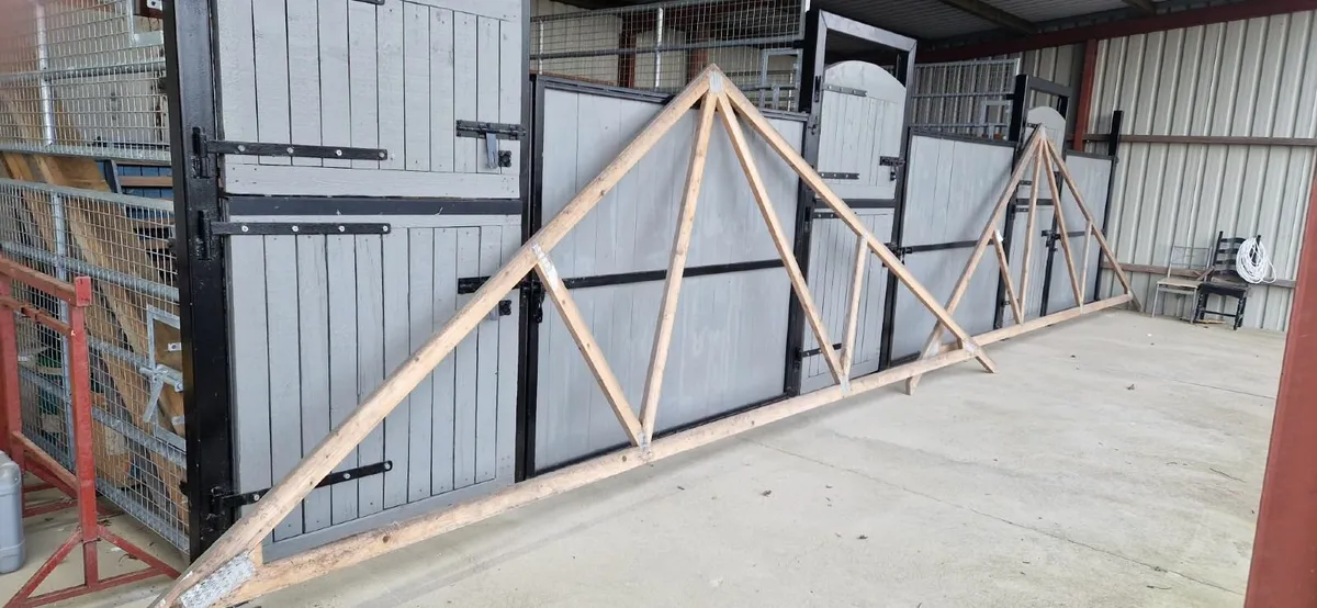 Roof trusses