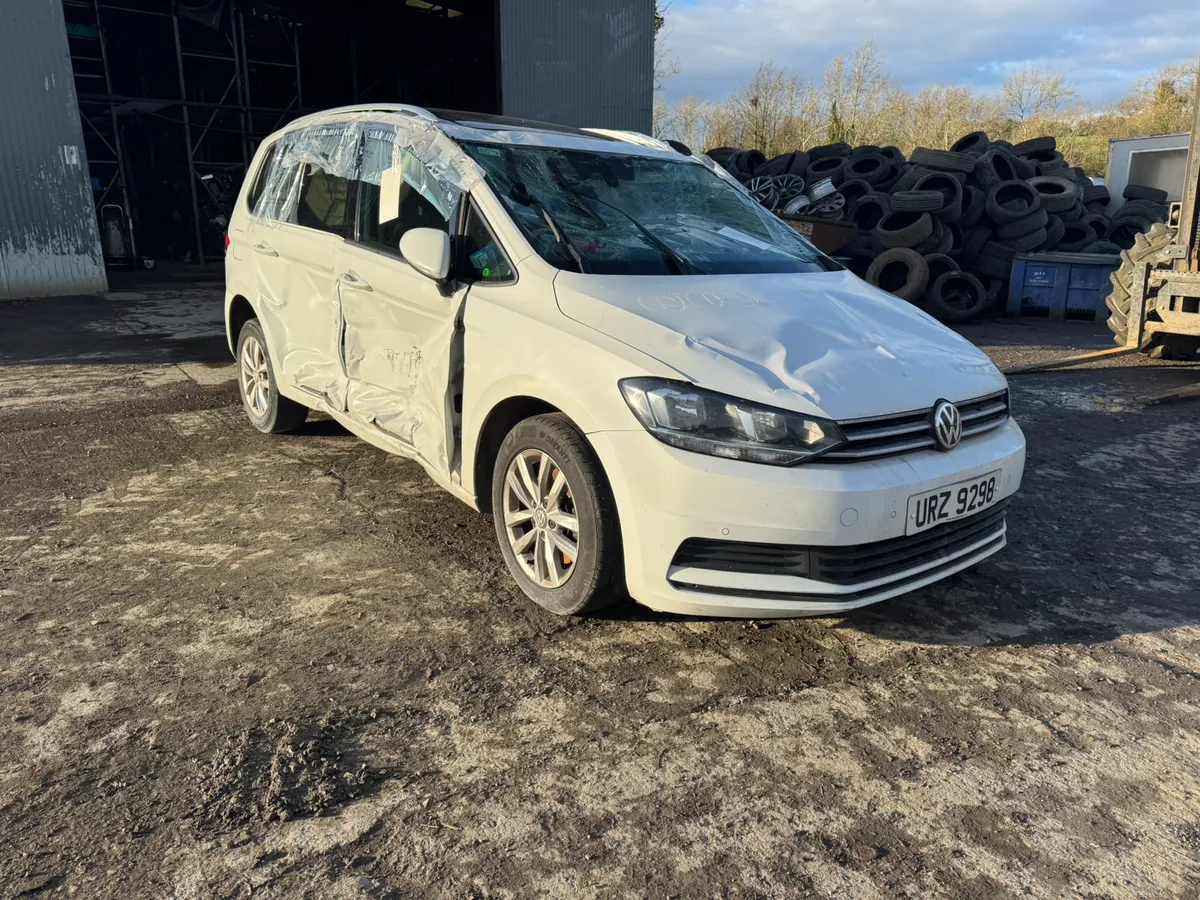 Breaking 2018 Volkswagen Touran 1.6 tdi - Image 1