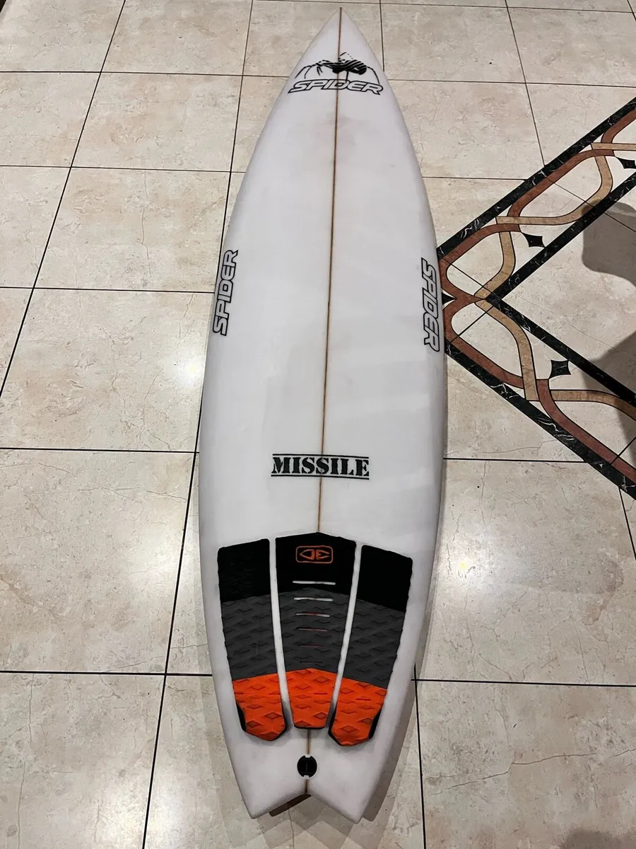 Spider surf board - Image 1