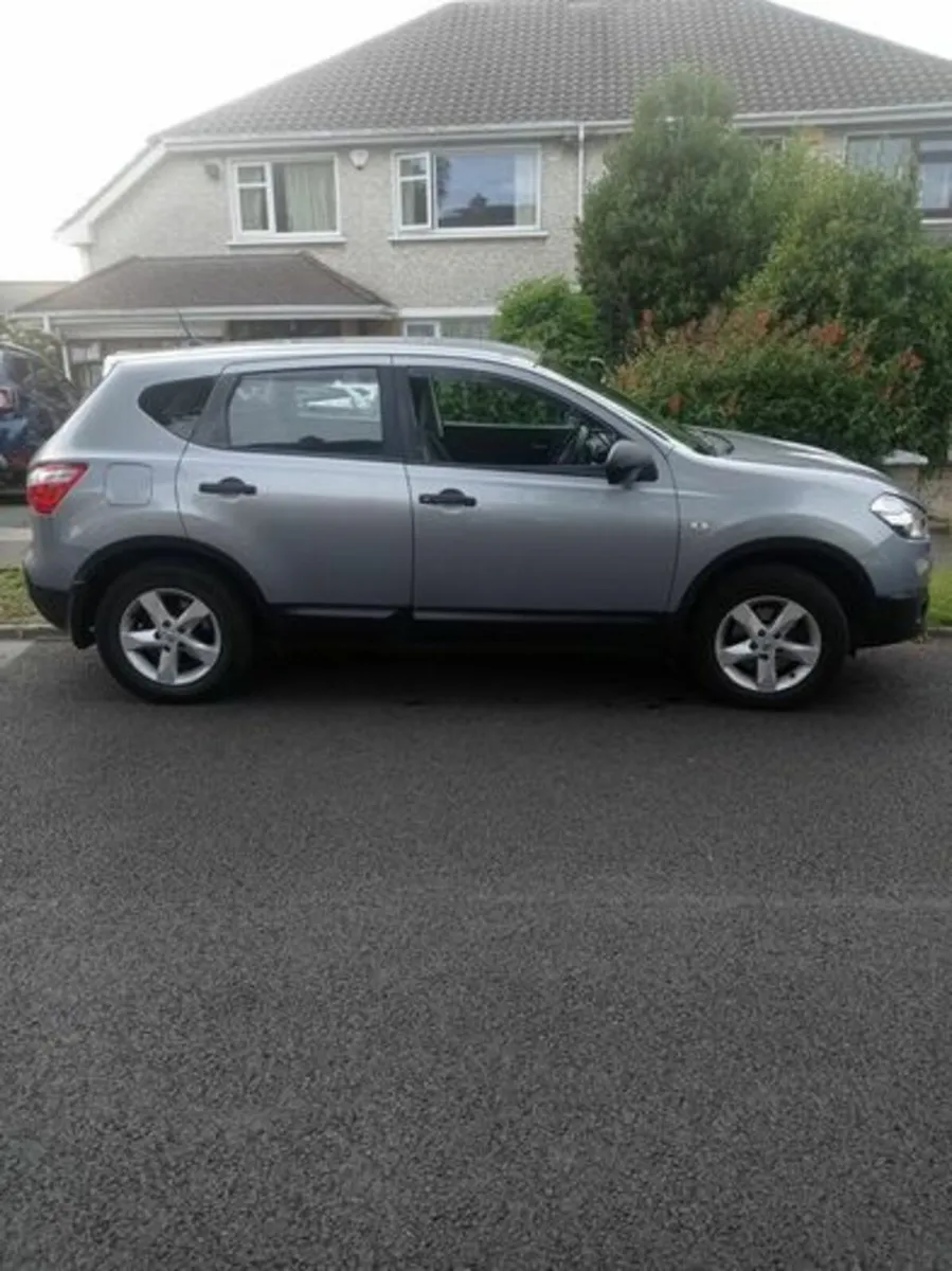 Nissan Qashqai 2011 - Image 4