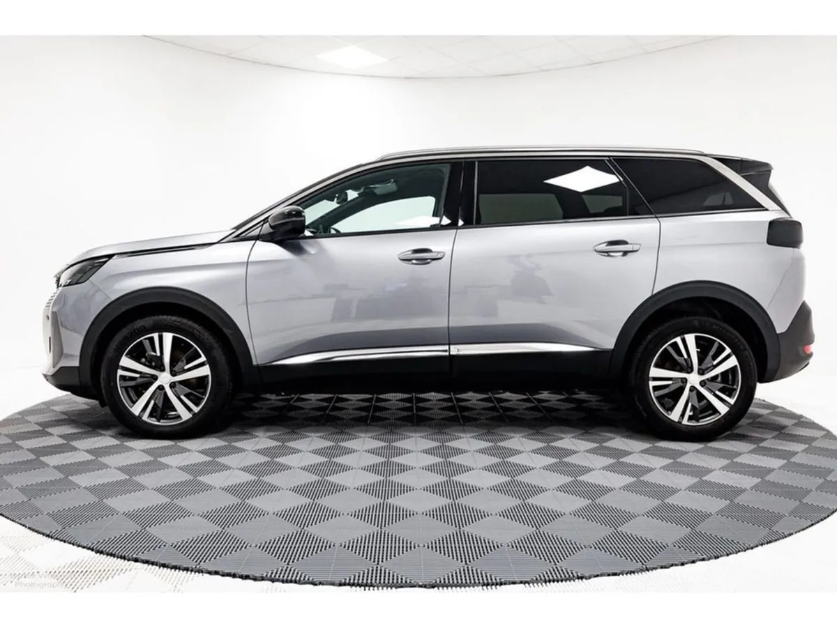 Peugeot 5008 Allure 1.5 Diesel 130HP Auto - 7 Sea - Image 4