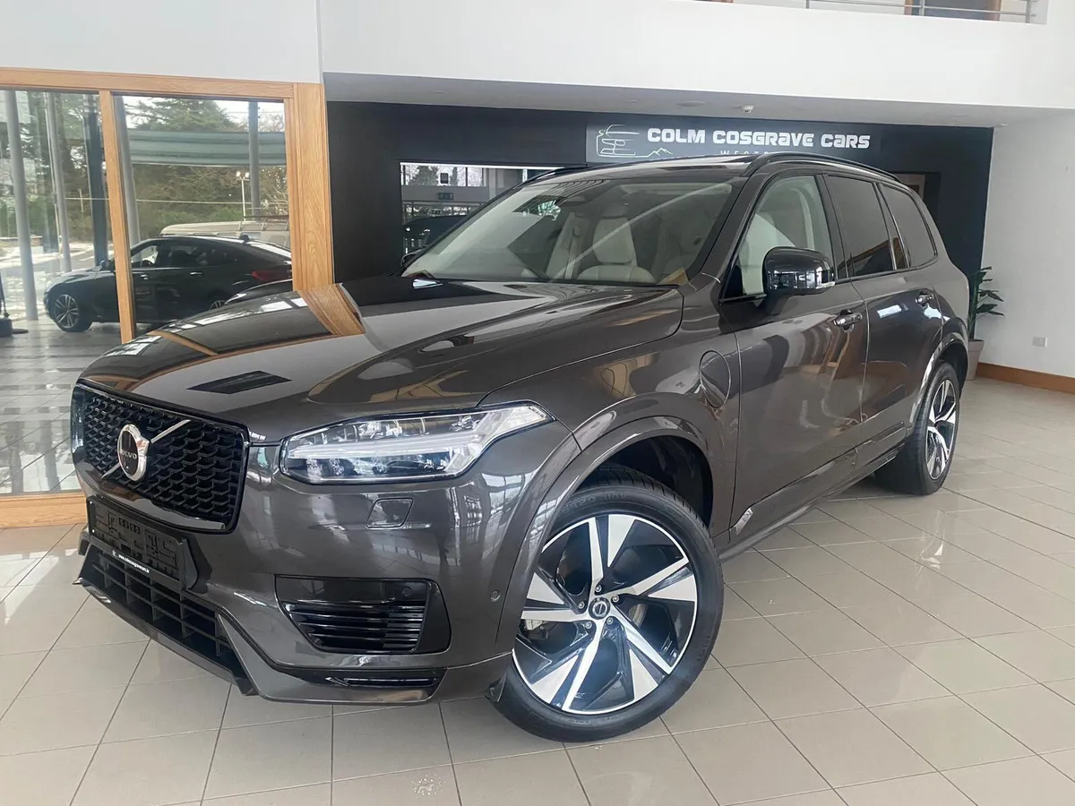 Volvo XC90 2022 T8 PHEV (455hp) Plus (Dark Theme) - Image 3