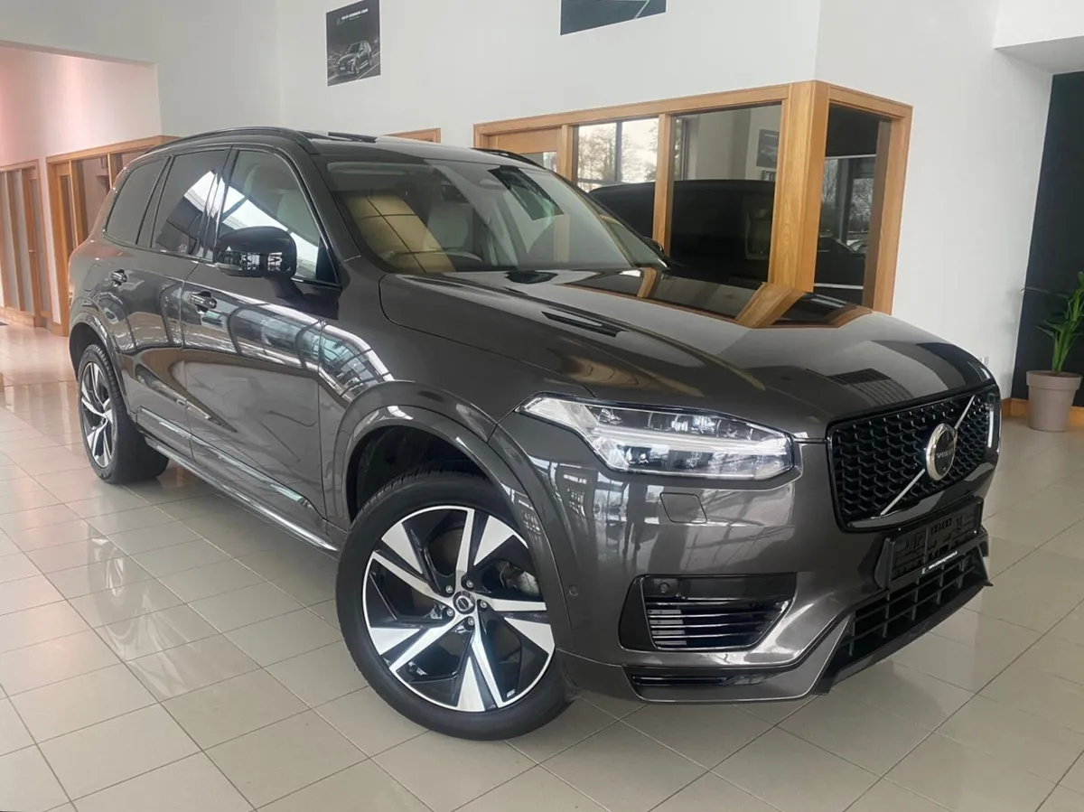 Volvo XC90 2022 T8 PHEV (455hp) Plus (Dark Theme) - Image 1