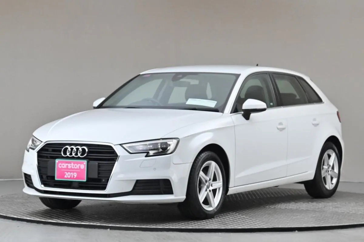 Audi A3 1.4 Tfsi S-tronic 5DR  digital Dash rever - Image 3