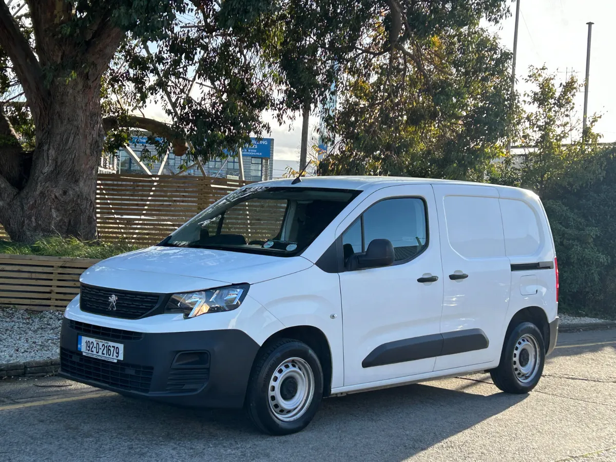 PEUGEOT PARTNER 3 SEAT VAN €14,900 INCL VAT - Image 1