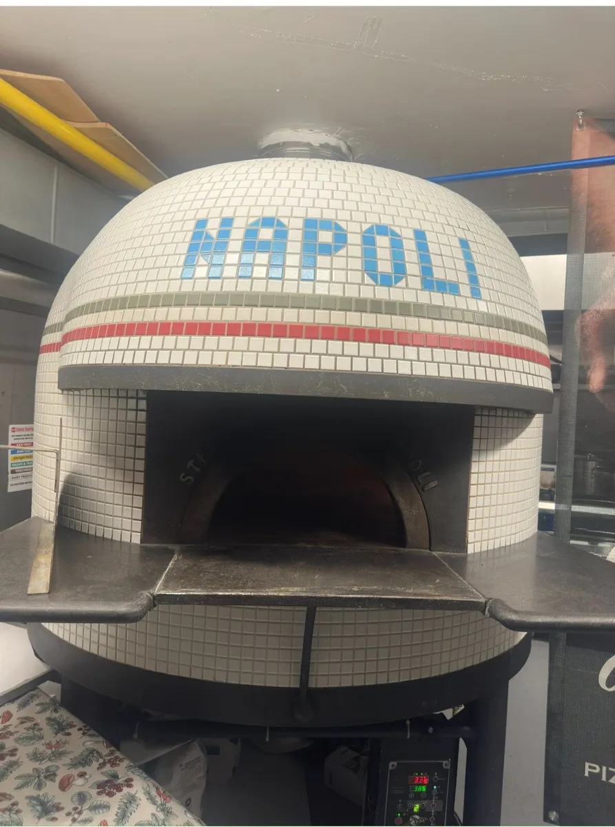 Oven - Image 1