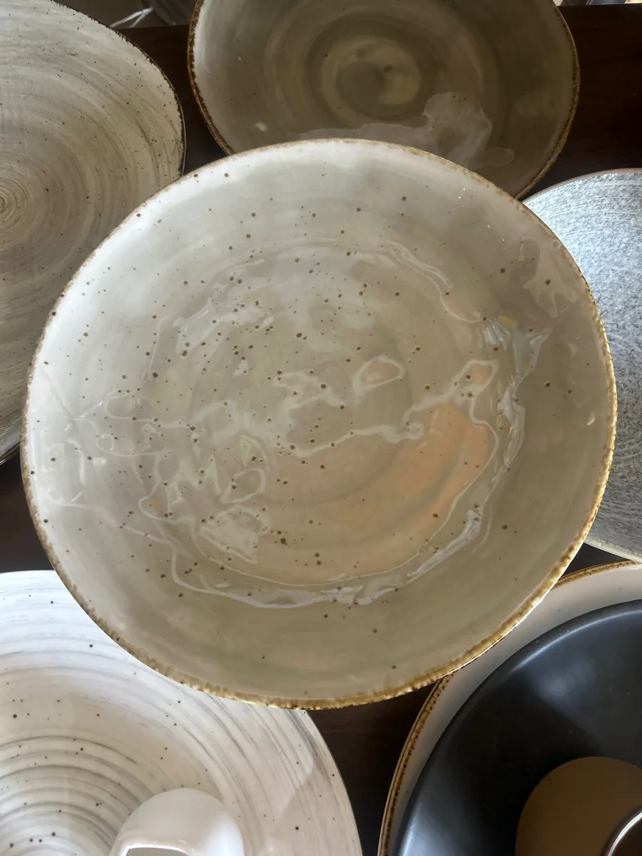 New coloured plates just in for Xmas - Image 4
