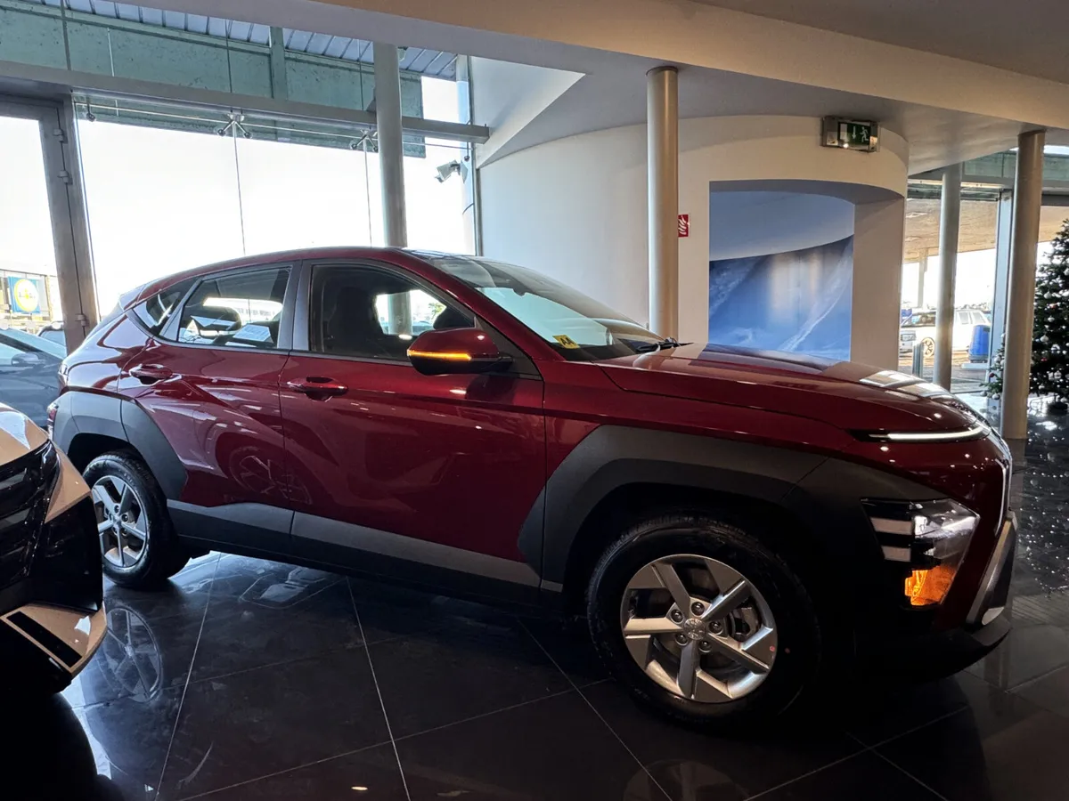 252 - KONA SIGNATURE HYBRID 2025 - Image 4