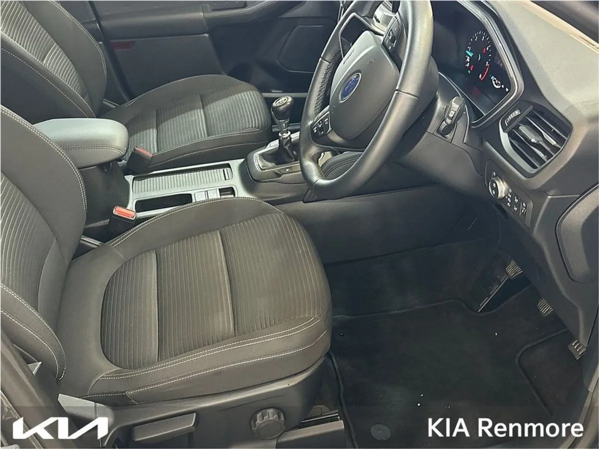 Ford Kuga Titanium 5DR 1.5td120 S6.2 M6 F - Image 2