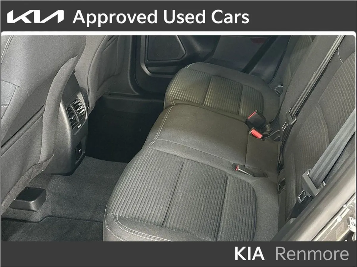 Ford Kuga Titanium 5DR 1.5td120 S6.2 M6 F - Image 3
