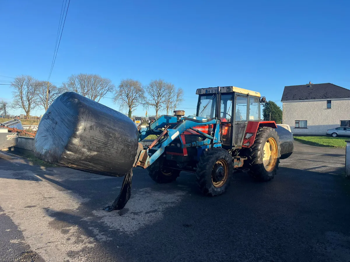 1994 Zetor 9245 c/w loader for sale. - Image 1