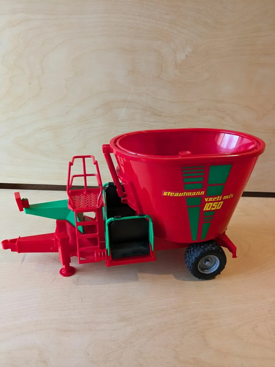 Toys - Image 1