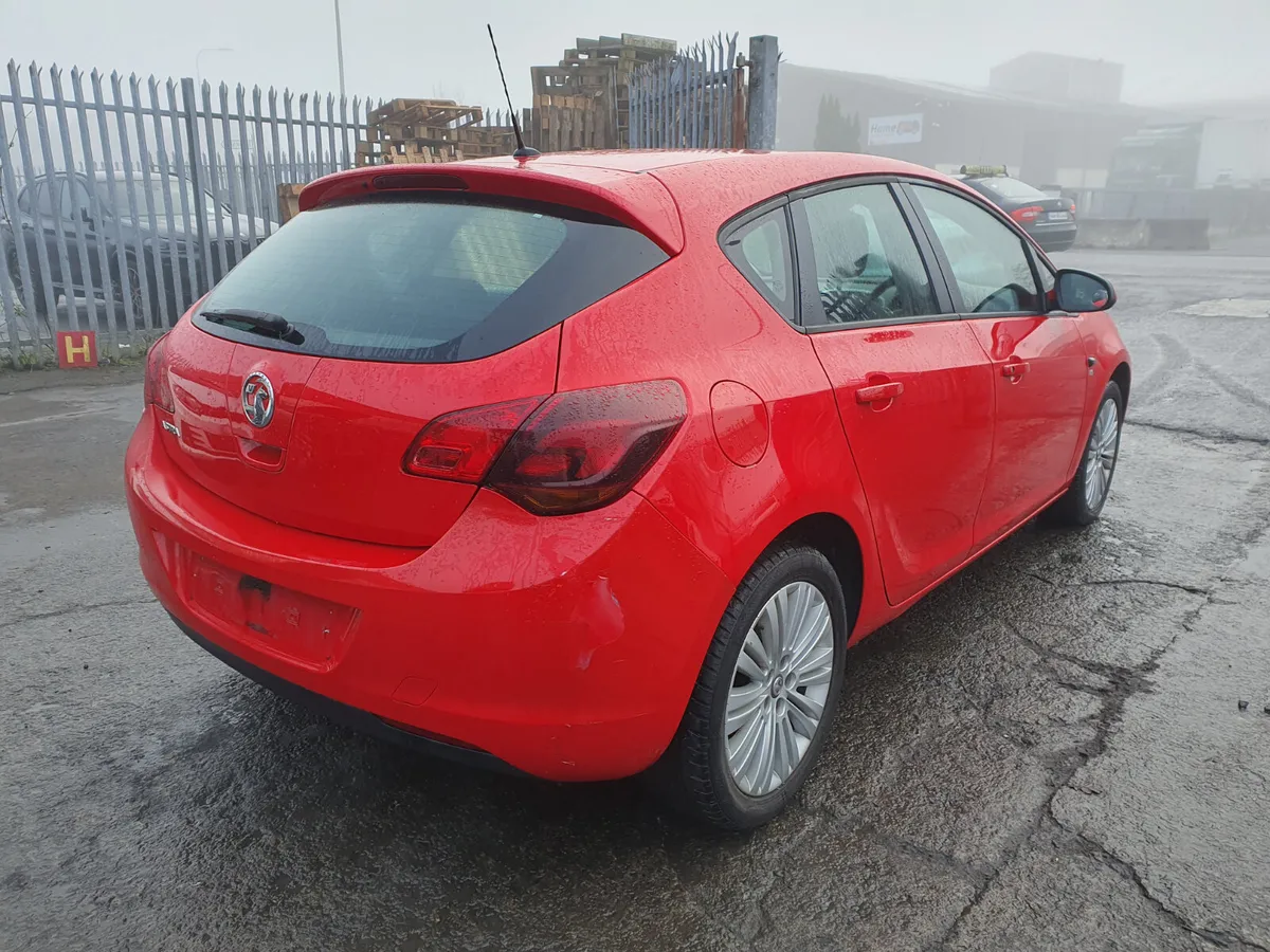 11 OPEL ASTRA  1.4 P FOR BREAKING - Image 4