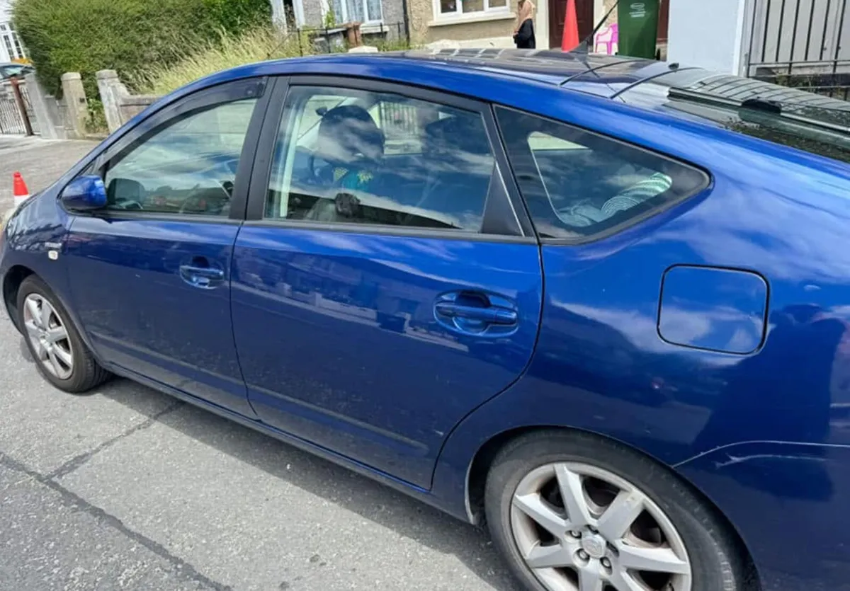 Toyota Prius 2008 T-Spirit Hybrid - Image 4